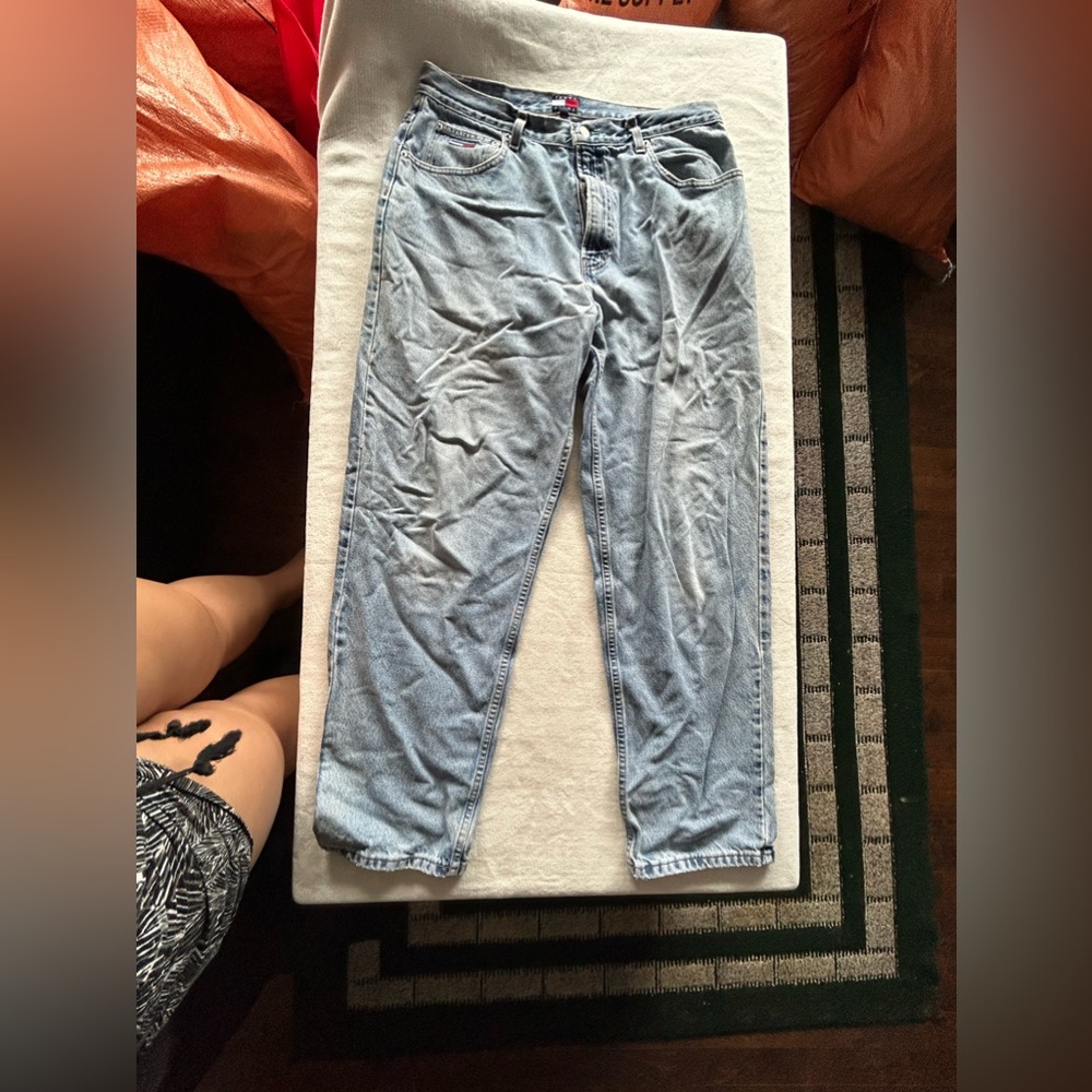 Tommy straight legged jeans